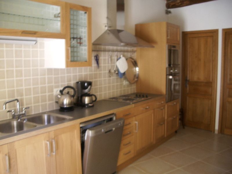 photo 5 Owner direct vacation rental Uzs maison Languedoc-Roussillon Gard Separate kitchen