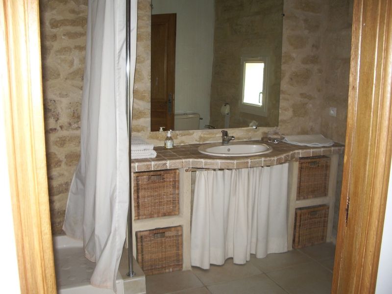 photo 19 Owner direct vacation rental Uzs maison Languedoc-Roussillon Gard Half bath