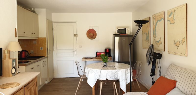 photo 3 Owner direct vacation rental Hyres appartement Provence-Alpes-Cte d'Azur Var Living room