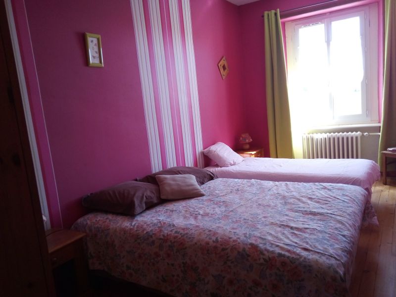 photo 3 Owner direct vacation rental Dinan gite Brittany Ctes d'Armor bedroom 2