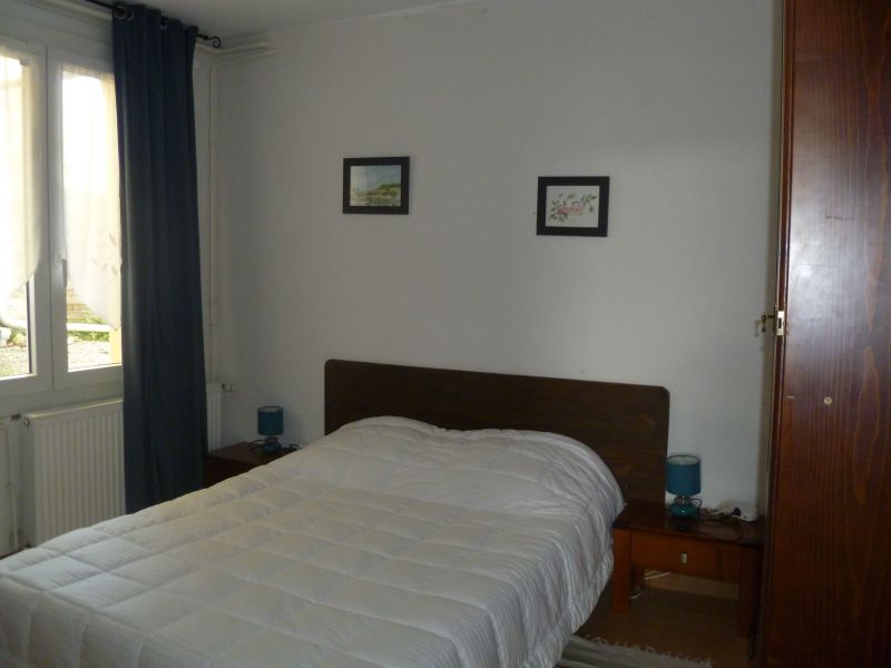 photo 5 Owner direct vacation rental Dinan gite Brittany Ctes d'Armor bedroom 1