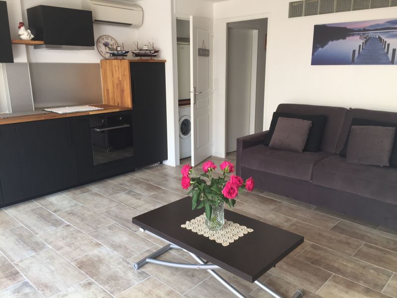 photo 10 Owner direct vacation rental Le Lavandou appartement Provence-Alpes-Cte d'Azur Var Living room