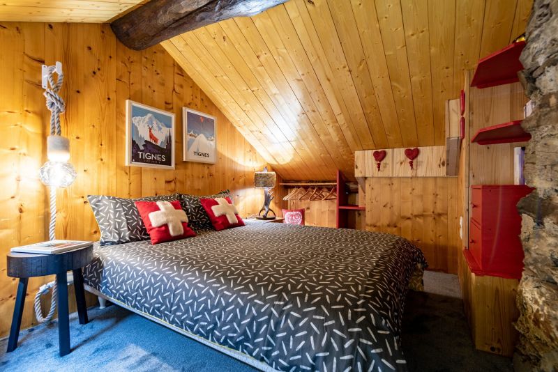 photo 15 Owner direct vacation rental Tignes chalet Rhone-Alps Savoie bedroom 3