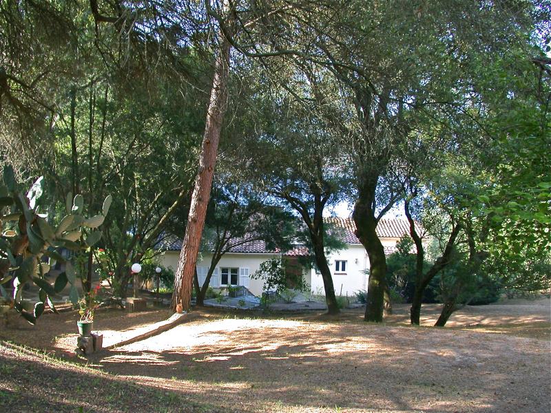 photo 5 Owner direct vacation rental Propriano villa Corsica Corse du Sud View of the property from outside