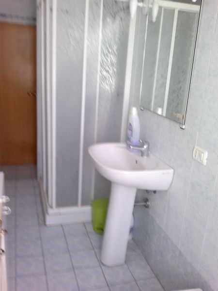 photo 7 Owner direct vacation rental San Vincenzo appartement Tuscany Livorno Province bathroom