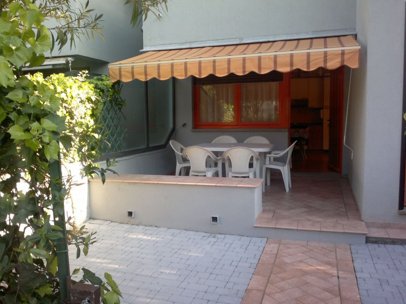 photo 17 Owner direct vacation rental San Vincenzo appartement Tuscany Livorno Province Garden