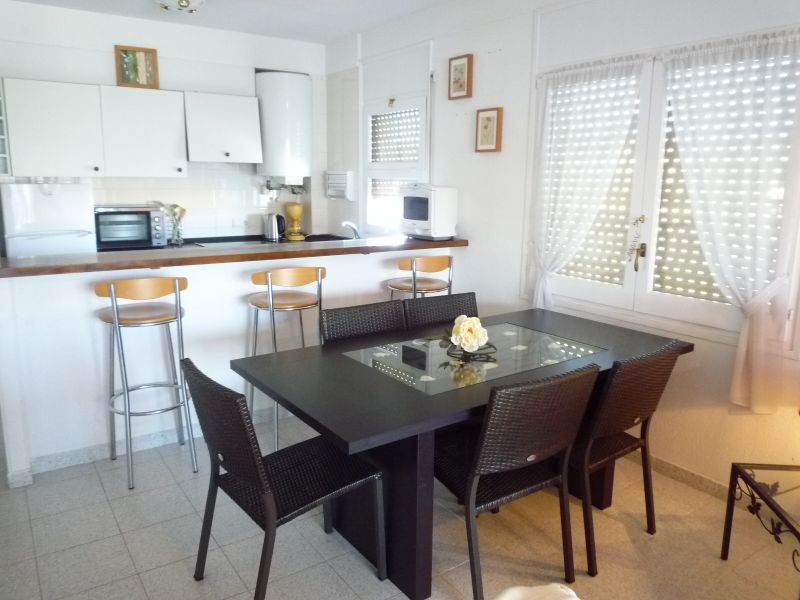 photo 8 Owner direct vacation rental Empuriabrava appartement Catalonia Girona (province of) Dining room