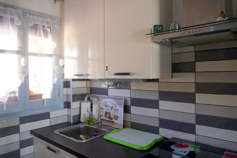 photo 6 Owner direct vacation rental Pietrosella appartement Corsica Corse du Sud Separate kitchen