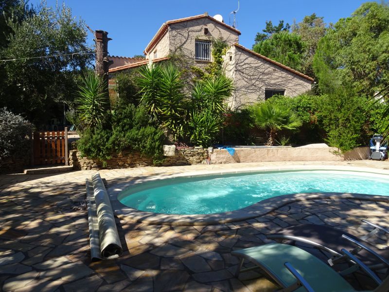 photo 4 Owner direct vacation rental Perpignan villa Languedoc-Roussillon Pyrnes-Orientales View of the property from outside