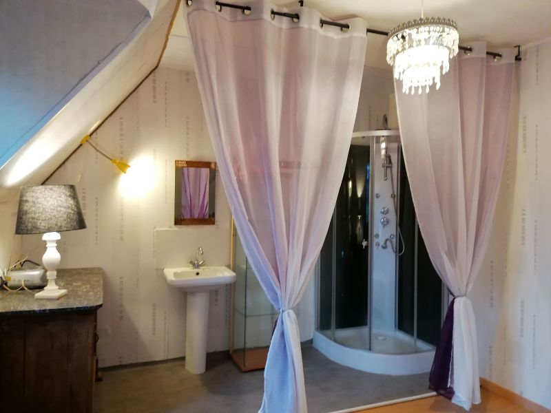 photo 18 Owner direct vacation rental Plougerneau maison Brittany  Half bath