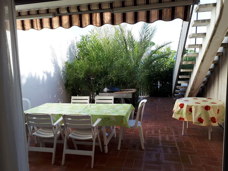 photo 9 Owner direct vacation rental Port Camargue maison Languedoc-Roussillon Gard Terrace