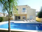 L'Escala vacation rentals for 7 people: villa # 121052