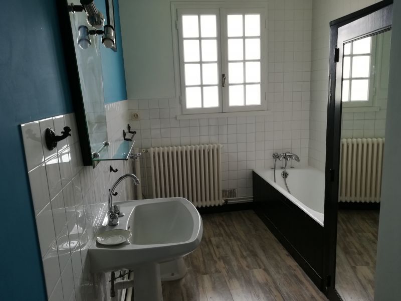 photo 13 Owner direct vacation rental La Rochelle gite Poitou-Charentes Charente-Maritime bathroom