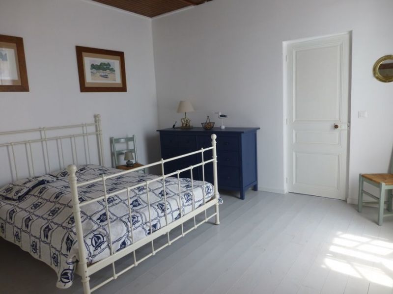 photo 19 Owner direct vacation rental La Bre les Bains maison Poitou-Charentes Charente-Maritime bedroom 1
