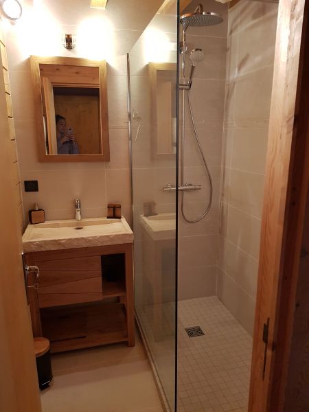 photo 3 Owner direct vacation rental Praz de Lys Sommand appartement Rhone-Alps Haute-Savoie bathroom
