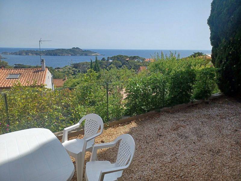 photo 0 Owner direct vacation rental Giens maison Provence-Alpes-Cte d'Azur Var Terrace