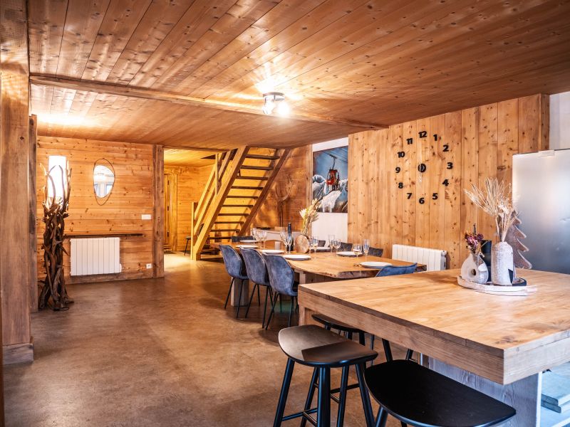 photo 0 Owner direct vacation rental Chamonix Mont-Blanc appartement Rhone-Alps Haute-Savoie Dining room