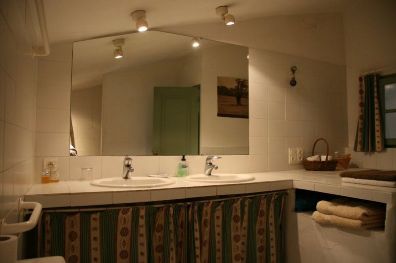 photo 14 Owner direct vacation rental Aix en Provence maison Provence-Alpes-Cte d'Azur Bouches du Rhne bathroom 3