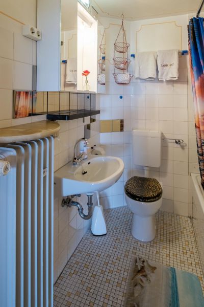 photo 20 Owner direct vacation rental  appartement Bavaria  Half bath