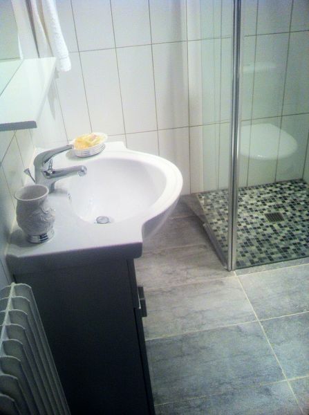 photo 11 Owner direct vacation rental Cagnes sur Mer studio Provence-Alpes-Cte d'Azur Alpes-Maritimes bathroom
