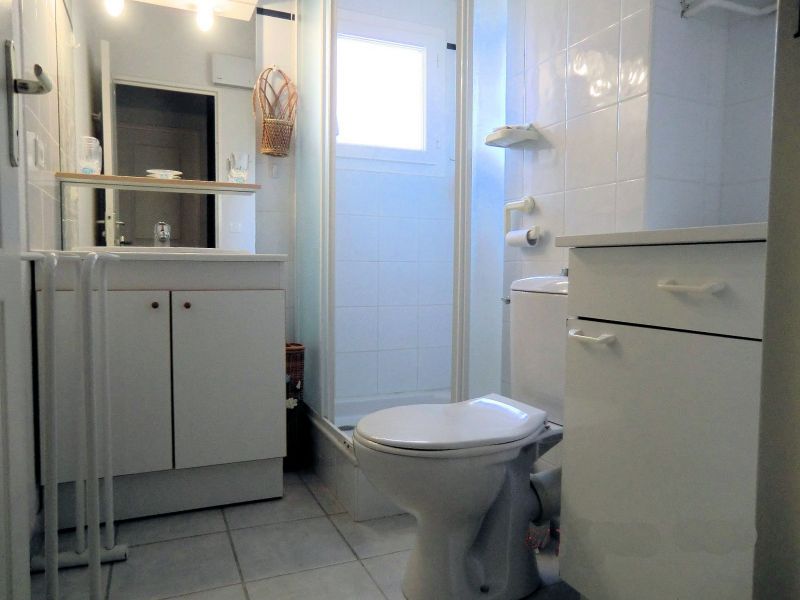 photo 8 Owner direct vacation rental La Londe-les-Maures villa Provence-Alpes-Cte d'Azur Var bathroom