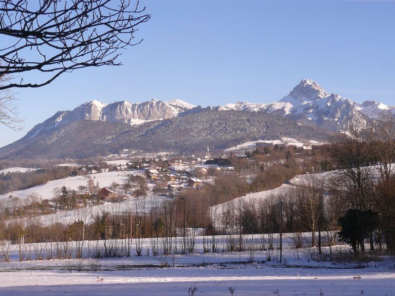 photo 29 Owner direct vacation rental Evian les Bains appartement Rhone-Alps Haute-Savoie View of the property from outside