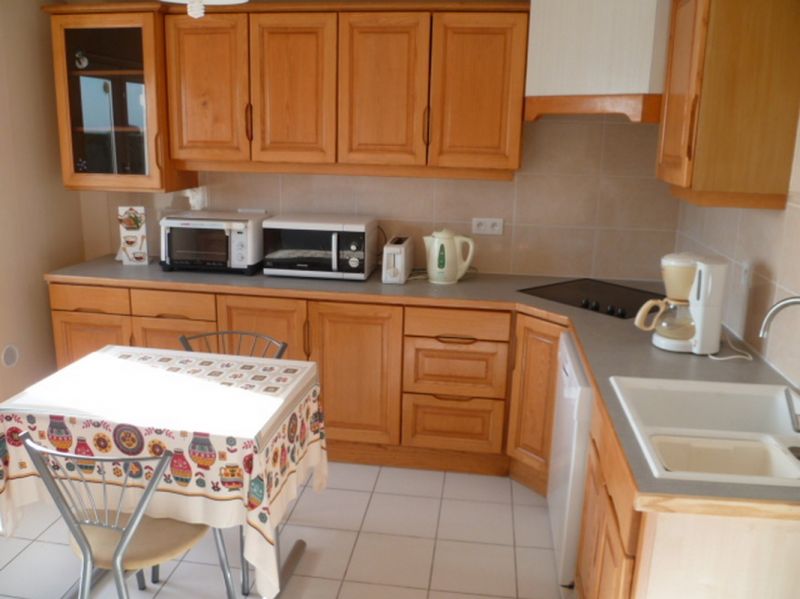 photo 2 Owner direct vacation rental Plozevet maison Brittany Finistre Separate kitchen