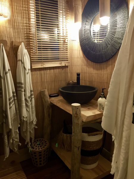 photo 24 Owner direct vacation rental Saint Tropez mobilhome Provence-Alpes-Cte d'Azur Var bathroom