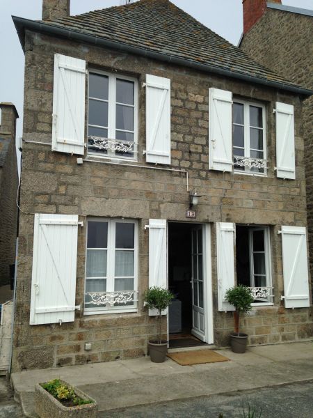 photo 16 Owner direct vacation rental Barfleur maison Basse-Normandie Manche View of the property from outside