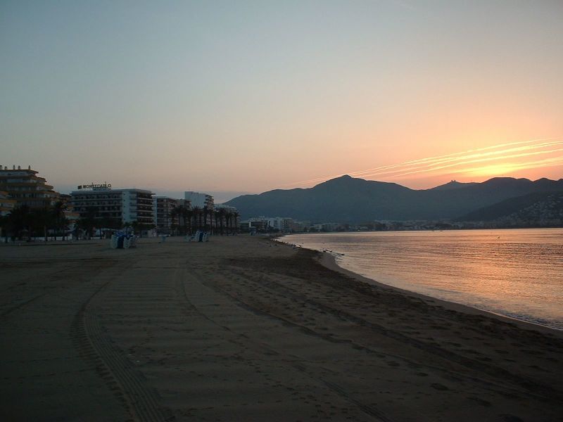 photo 10 Owner direct vacation rental Rosas appartement Catalonia  Beach