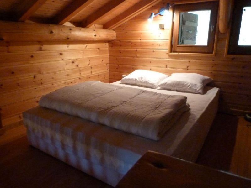 photo 8 Owner direct vacation rental Chtel chalet Rhone-Alps Haute-Savoie Mezzanine