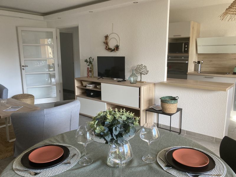 photo 10 Owner direct vacation rental Cassis appartement Provence-Alpes-Cte d'Azur Bouches du Rhne Dining room