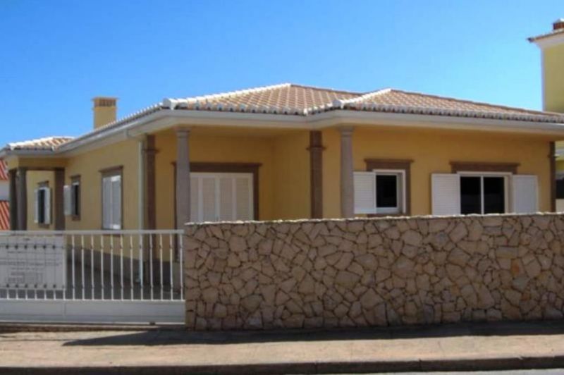 photo 1 Owner direct vacation rental Portimo villa Algarve  View of the property from outside