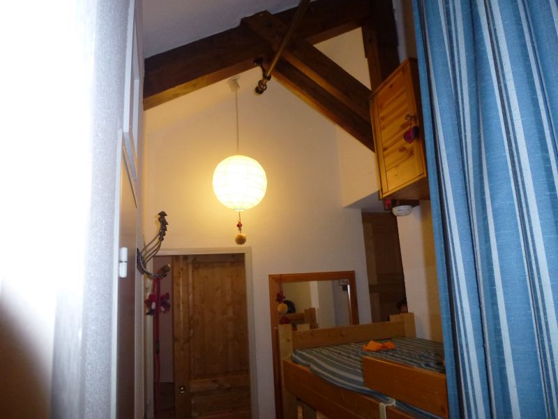 photo 13 Owner direct vacation rental Alpe d'Huez appartement Rhone-Alps Isre Open sleeping nook