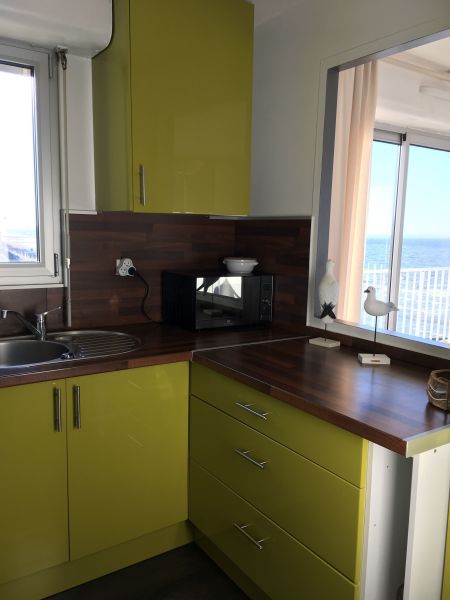 photo 9 Owner direct vacation rental Luc sur Mer appartement Basse-Normandie Calvados Open-plan kitchen