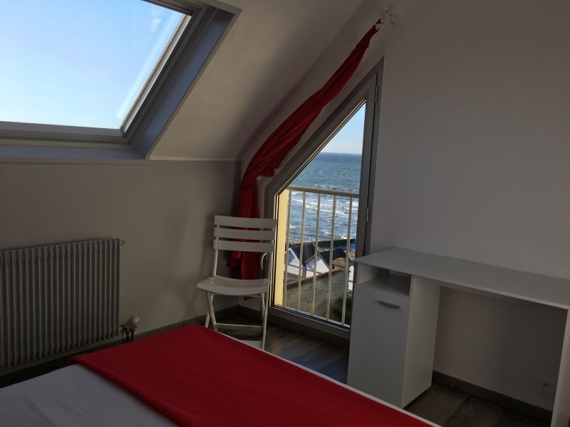 photo 11 Owner direct vacation rental Luc sur Mer appartement Basse-Normandie Calvados bedroom 1