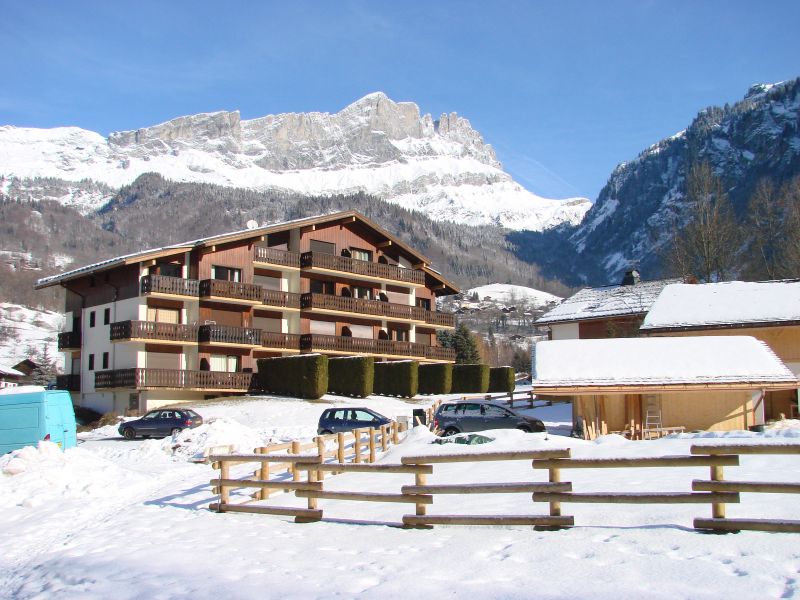 photo 0 Owner direct vacation rental Chamonix Mont-Blanc studio Rhone-Alps Haute-Savoie Balcony