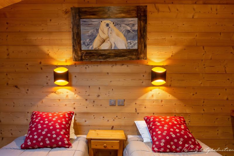 photo 9 Owner direct vacation rental Les 2 Alpes chalet Rhone-Alps Isre bedroom 4