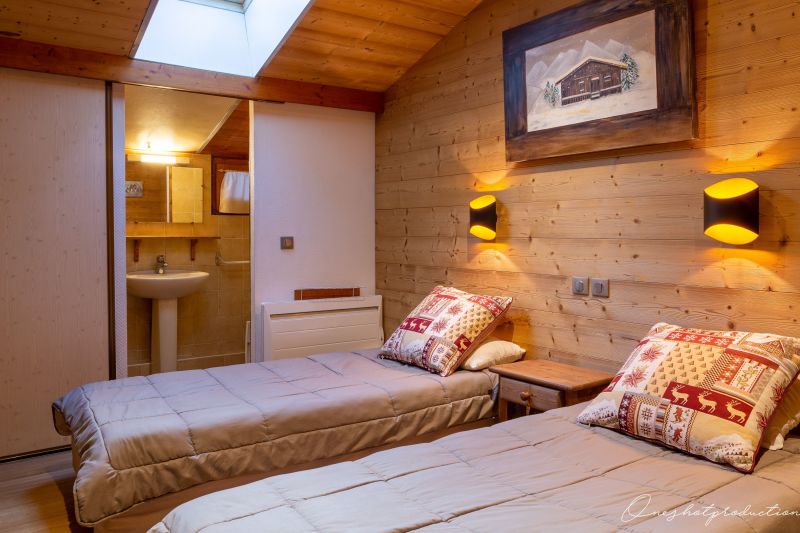 photo 10 Owner direct vacation rental Les 2 Alpes chalet Rhone-Alps Isre bedroom 5
