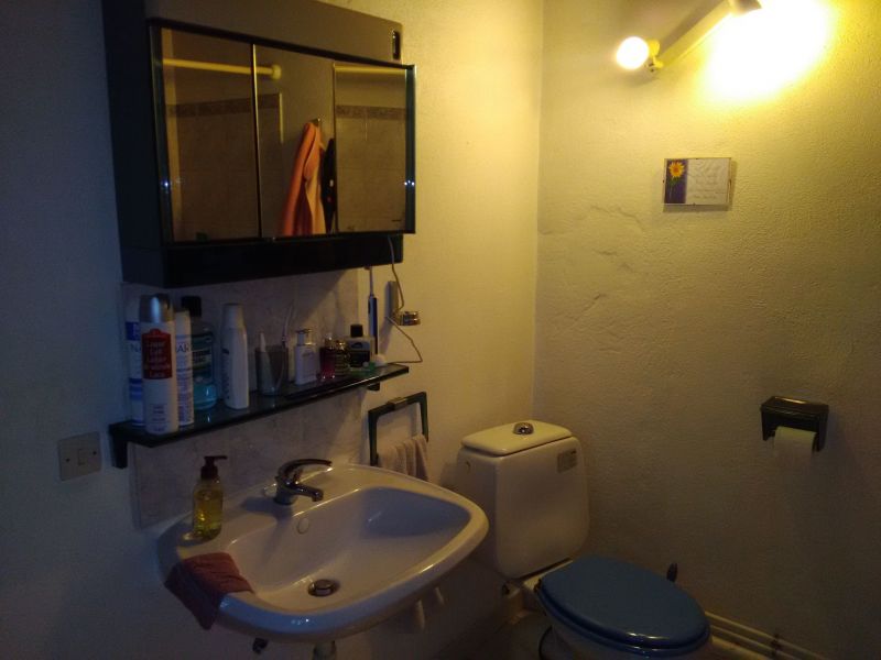 photo 13 Owner direct vacation rental Uzs maison Languedoc-Roussillon Gard bathroom