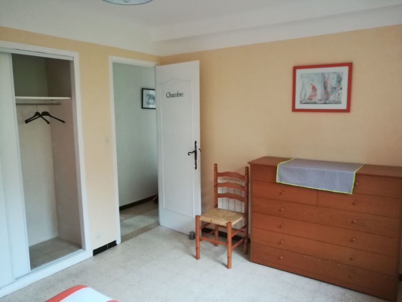 photo 11 Owner direct vacation rental Sanary-sur-Mer appartement Provence-Alpes-Cte d'Azur Var bedroom 1
