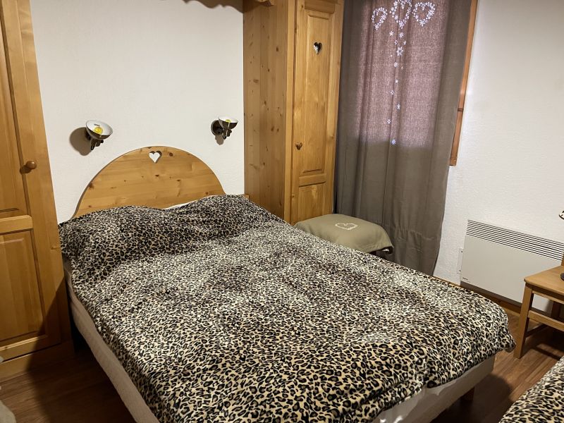 photo 12 Owner direct vacation rental Vars appartement Provence-Alpes-Cte d'Azur Hautes-Alpes bedroom 2