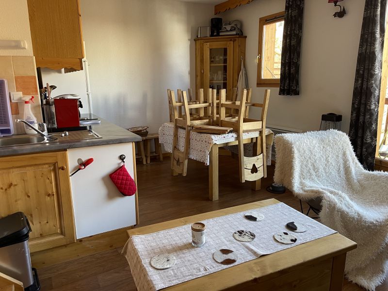 photo 3 Owner direct vacation rental Vars appartement Provence-Alpes-Cte d'Azur Hautes-Alpes Kitchenette