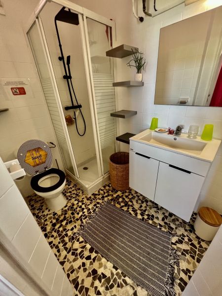 photo 15 Owner direct vacation rental Sainte Anne (Guadeloupe) appartement Grande Terre  bathroom 1