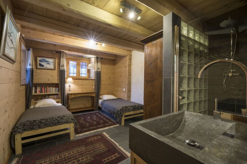 photo 15 Owner direct vacation rental Les Arcs chalet Rhone-Alps Savoie bedroom 2