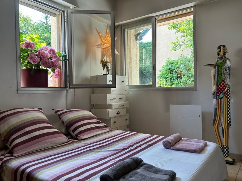 photo 17 Owner direct vacation rental Antibes villa Provence-Alpes-Cte d'Azur Alpes-Maritimes bedroom 2