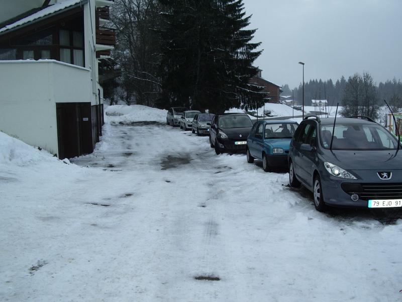 photo 4 Owner direct vacation rental Morillon Grand Massif studio Rhone-Alps Haute-Savoie Parking