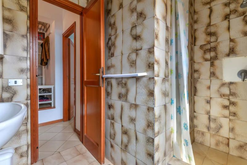 photo 12 Owner direct vacation rental Porto Azzurro appartement Tuscany Elba Island bathroom