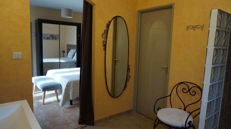 photo 15 Owner direct vacation rental Propriano villa Corsica Corse du Sud Half bath 1