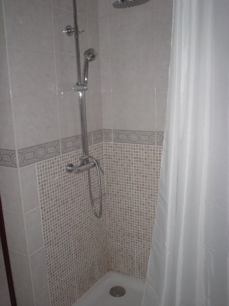 photo 12 Owner direct vacation rental Monte Gordo appartement Algarve  bathroom